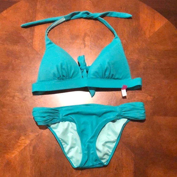 Victoria’s Secret Triangle Halter Bikini Set Small